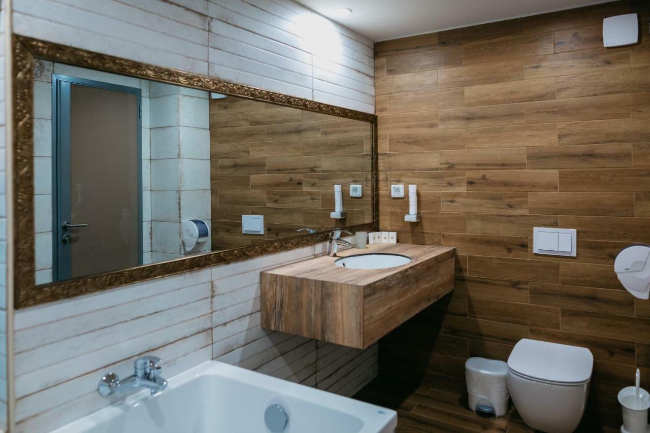 Hotel Leva - Vratsa 외부 사진